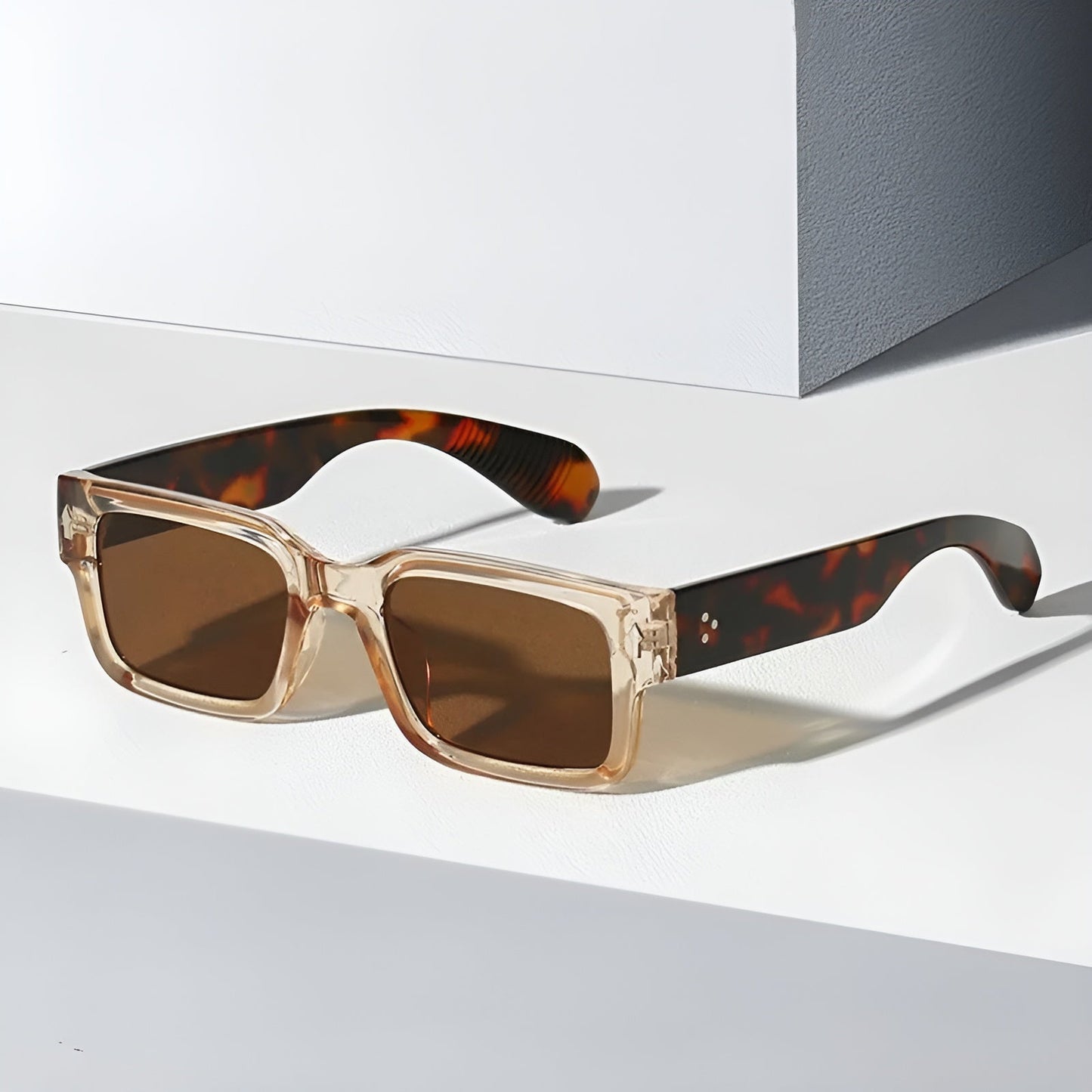 Simmons Retro Sunglasses