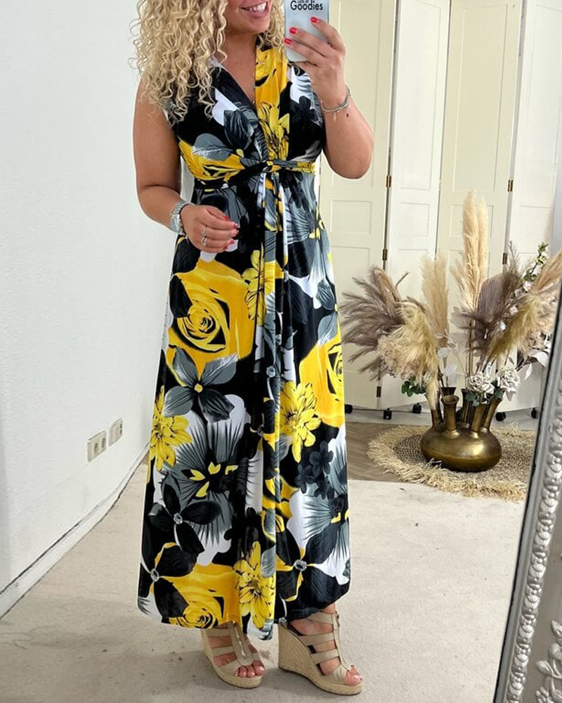 Sacha™ - Elegant sleeveless dress with pleated floral print