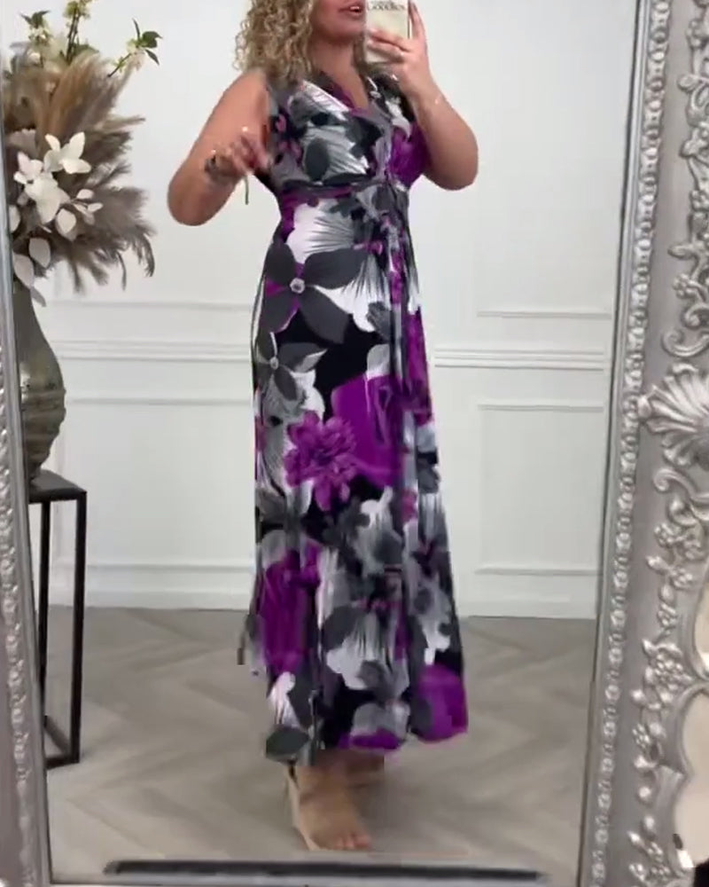 Sacha™ - Elegant sleeveless dress with pleated floral print